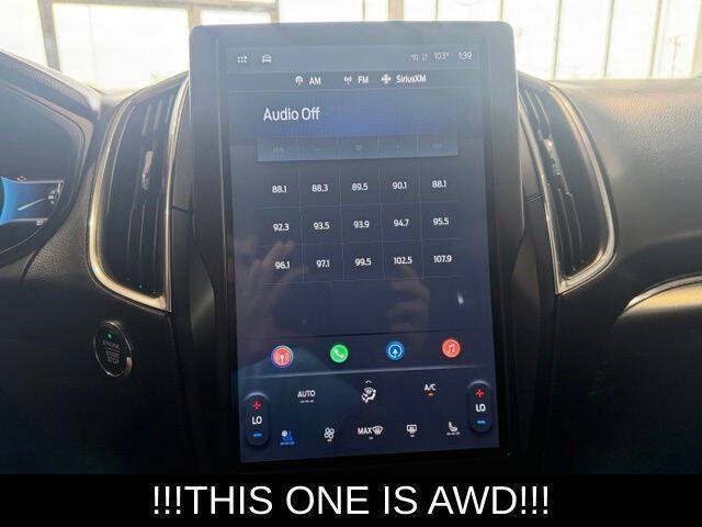 2022 Ford Edge Titanium