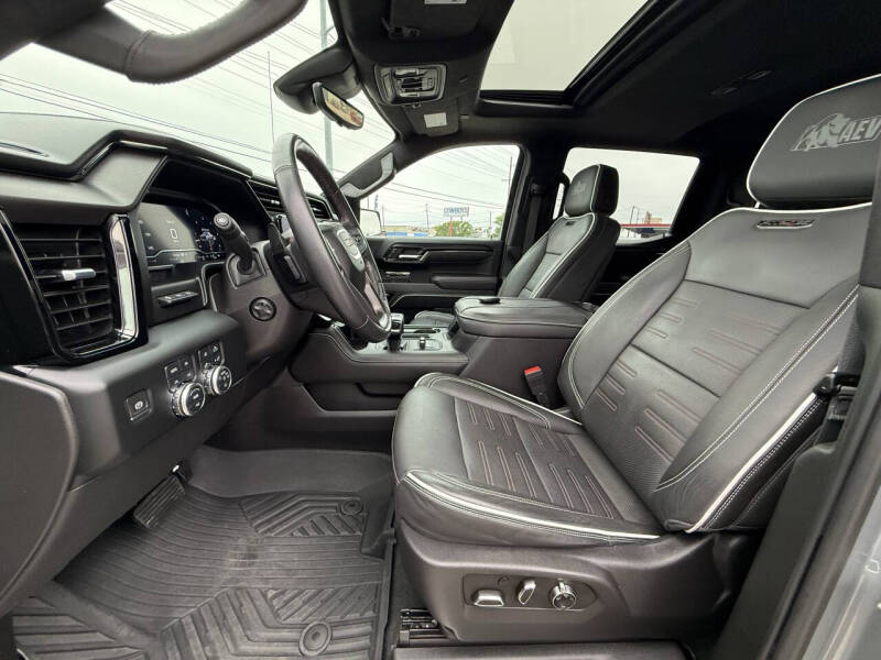 2023 GMC Sierra 1500 AT4X