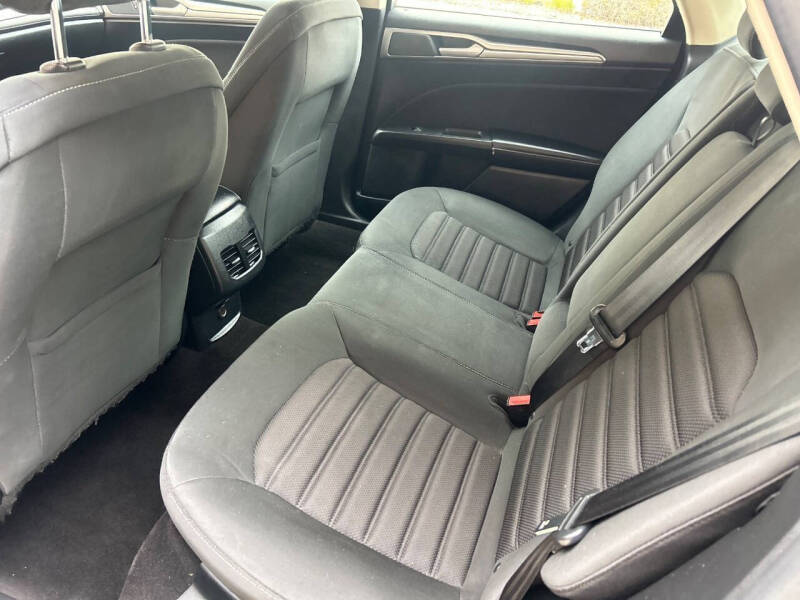 2019 Ford Fusion Hybrid SE