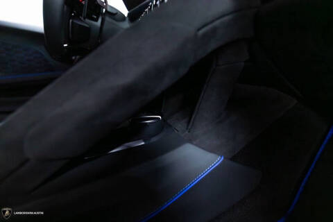 2023 Lamborghini Huracan Tecnica