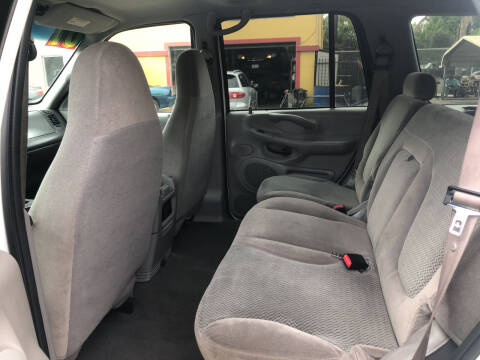 2001 Ford Expedition XLT