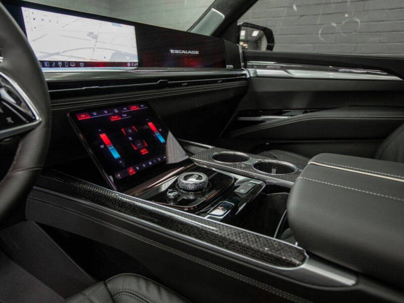 2025 Cadillac Escalade-V