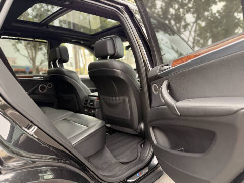 2011 BMW X5 M