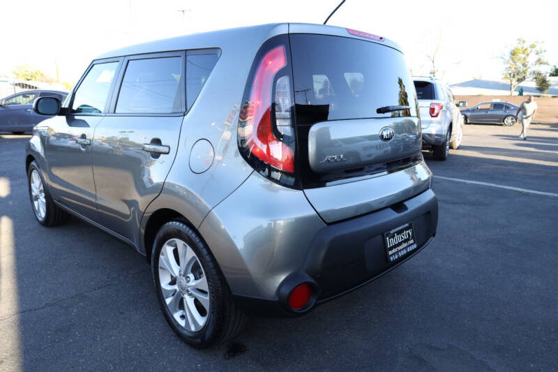 2015 Kia Soul +