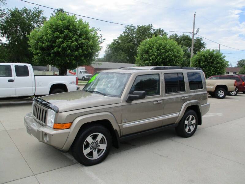 2006 Jeep Commander for sale at The Auto Specialist Inc. in Des Moines IA