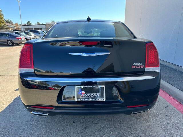 2022 Chrysler 300 Touring