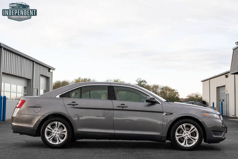 2013 Ford Taurus SEL