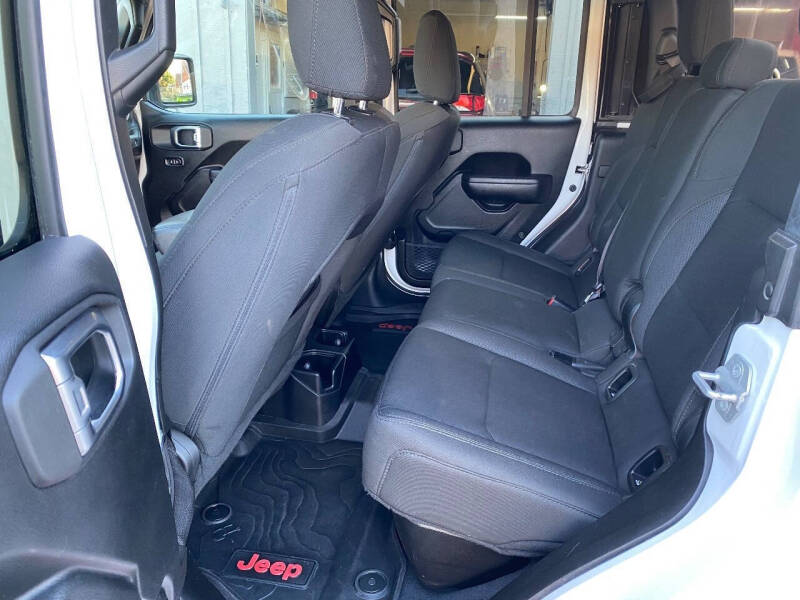 2020 Jeep Gladiator Sport S