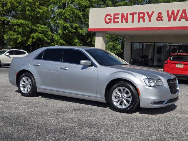 2023 Chrysler 300 Touring