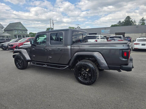 2021 Jeep Gladiator Willys