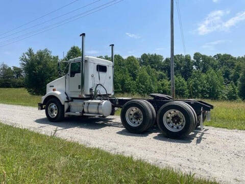 2004 Kenworth T800