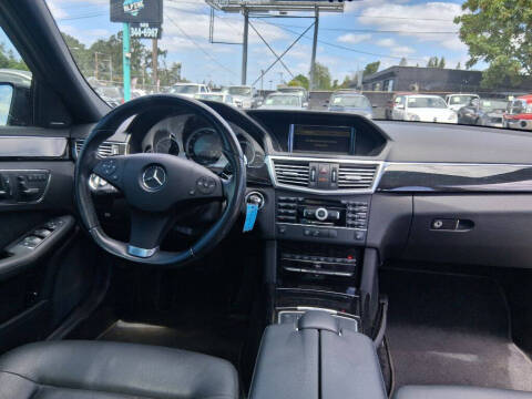 2011 Mercedes-Benz E-Class
