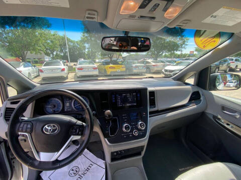 2017 Toyota Sienna