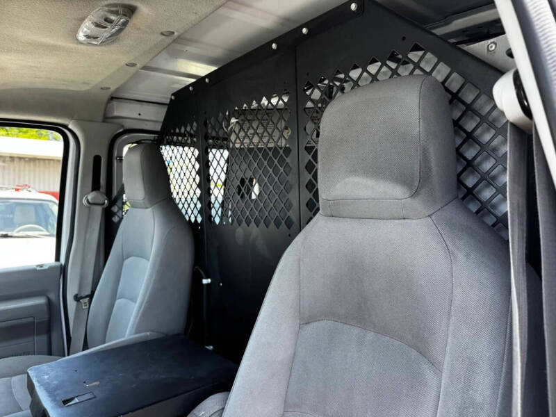 2010 Ford E-Series E-250