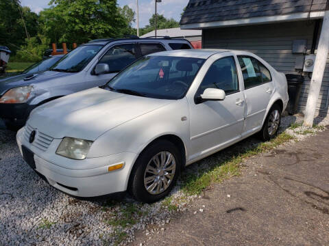 2002 Volkswagen Jetta for sale at MEDINA WHOLESALE LLC in Wadsworth OH