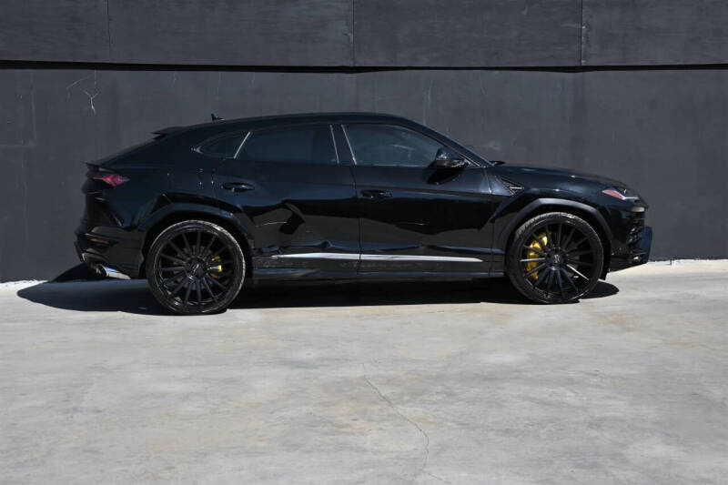 2020 Lamborghini Urus