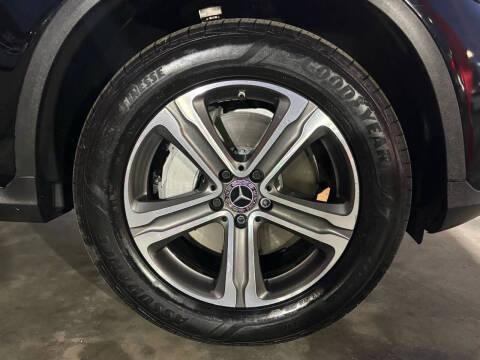 2019 Mercedes-Benz GLC GLC 300