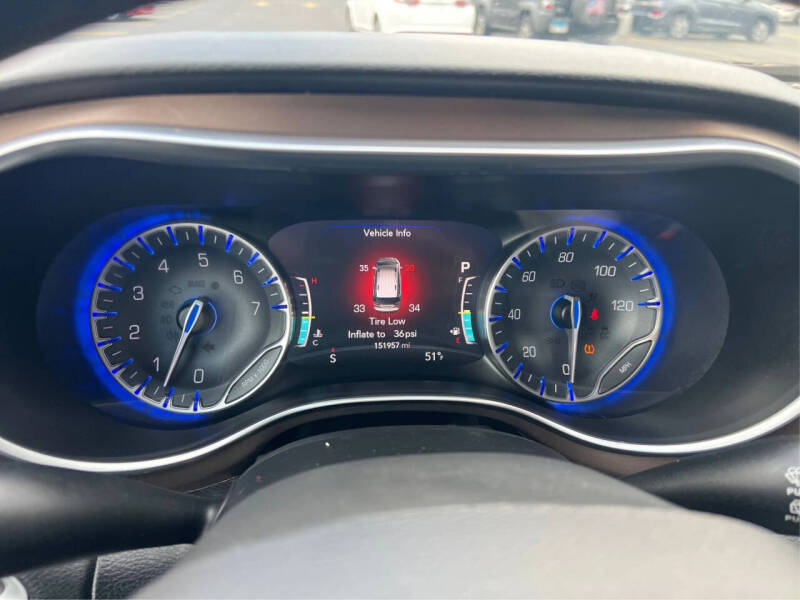 2017 Chrysler Pacifica Touring-L Plus