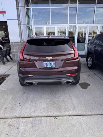 2022 Cadillac XT4 Premium Luxury
