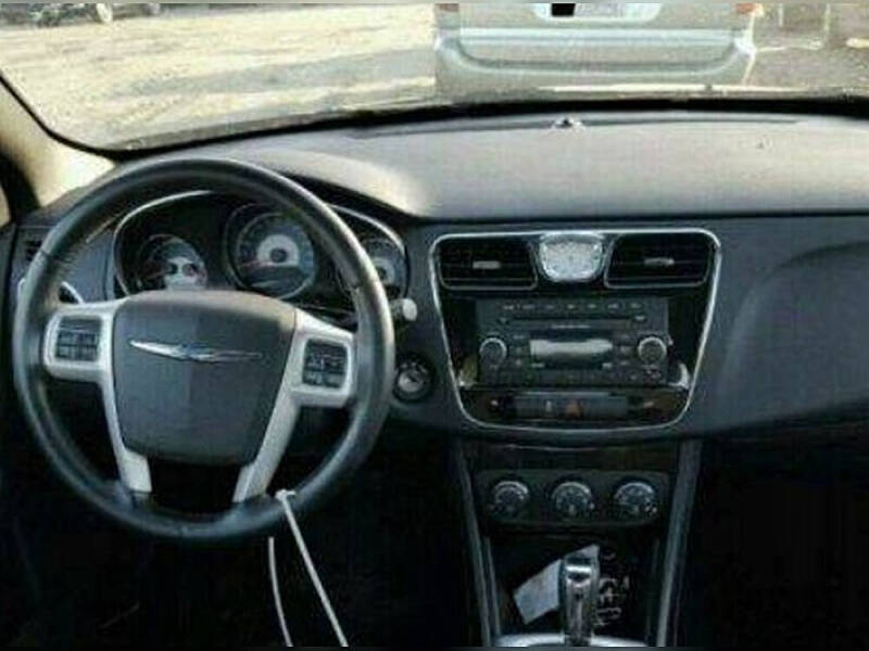 2013 Chrysler 200 Touring