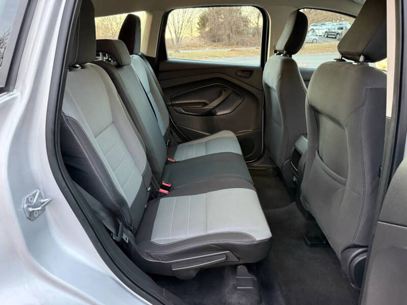 2019 Ford Escape S