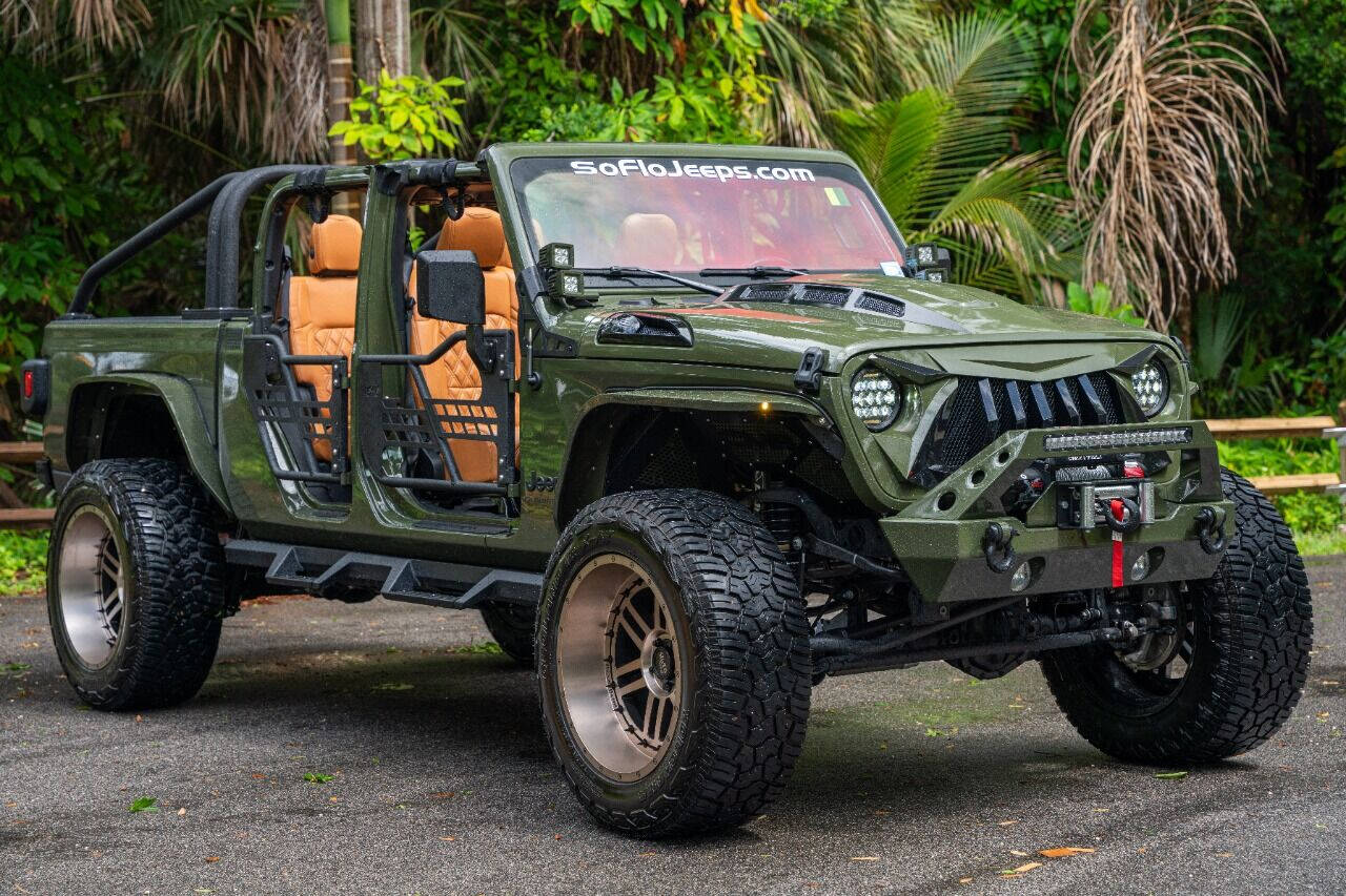 2021 JEEP Gladiator Pickup - $55,999
