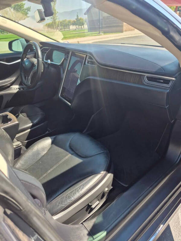 2013 Tesla Model S