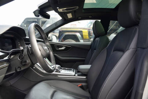 2021 Audi Q8 quattro Premium Plus 55 TFSI