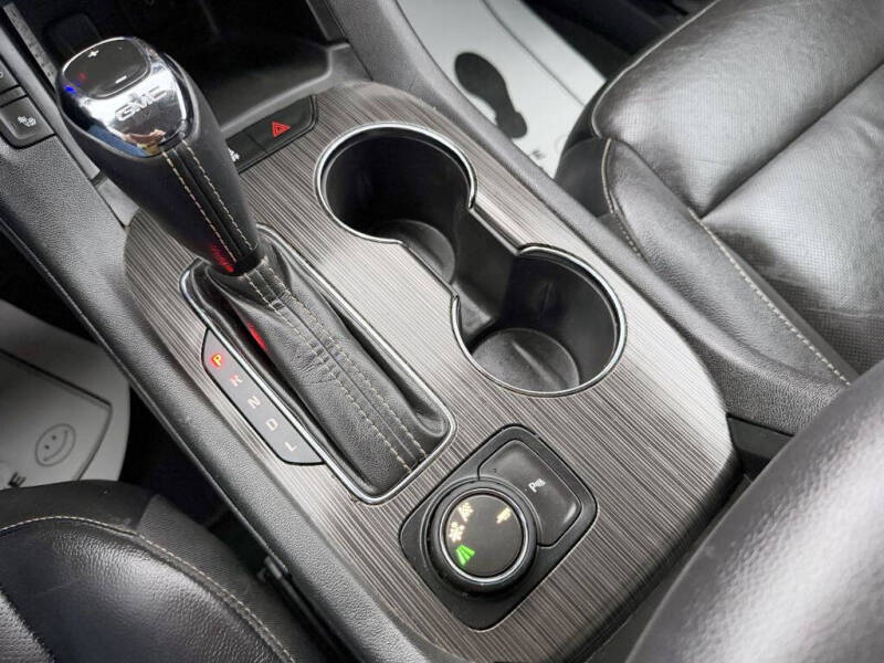 2017 GMC Acadia SLT-1