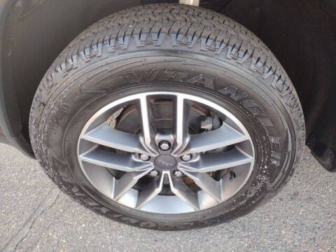 2020 Jeep Grand Cherokee Laredo