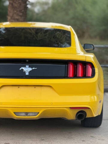 2017 Ford Mustang V6