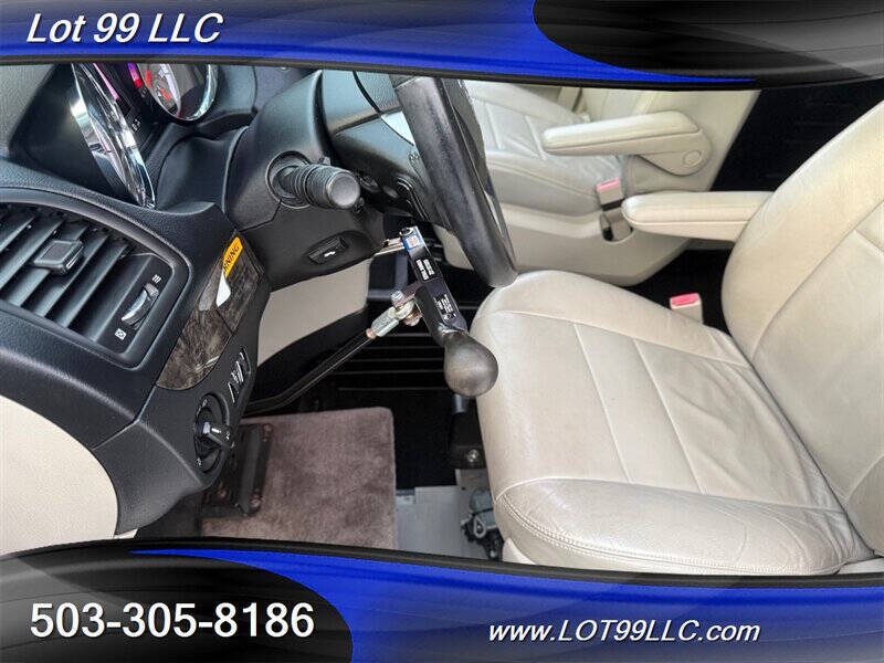 2011 Dodge Grand Caravan Crew
