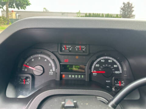 2012 Ford E-Series E-350 SD XLT