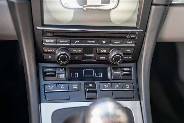 2012 Porsche 911 21