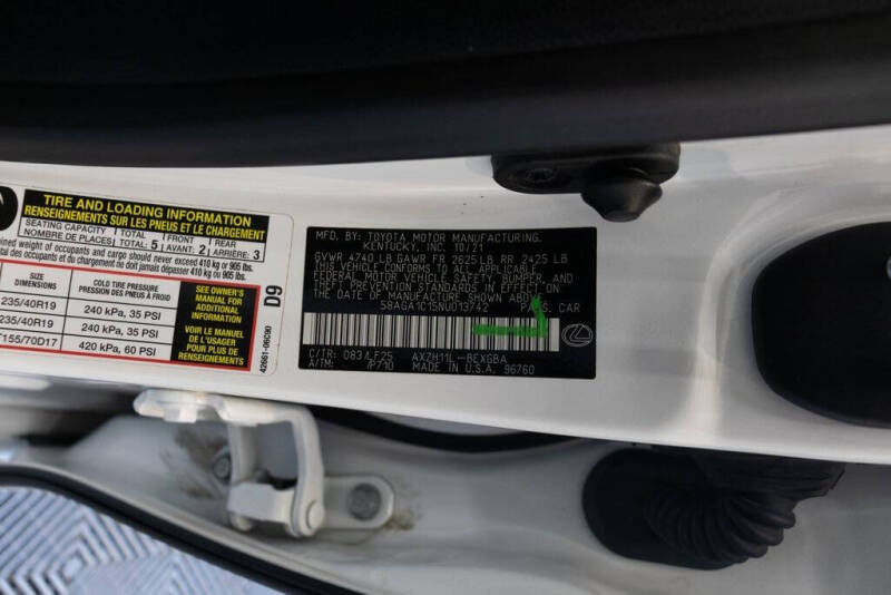 2022 Lexus ES 300h F SPORT