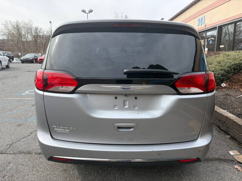 2018 Chrysler Pacifica Touring L Plus