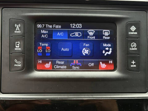 2017 Chrysler Pacifica Touring-L