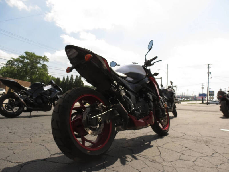 2020 Suzuki GSX-S750M0