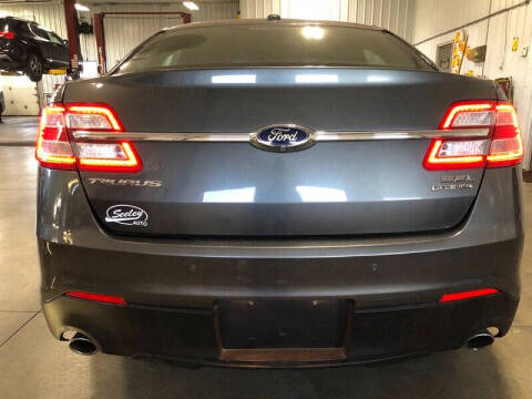 2015 Ford Taurus SEL