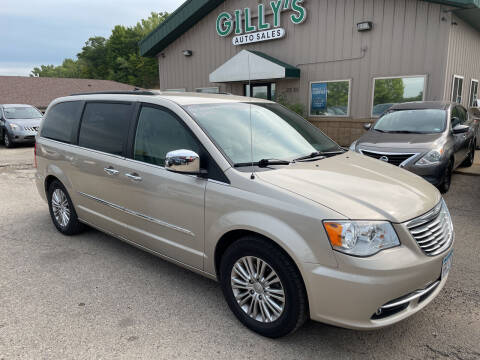 2015 Chrysler Town and Country for sale at Gilly's Auto Sales in Rochester MN
