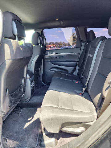 2018 Jeep Grand Cherokee Laredo E