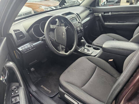 2011 Kia Sorento LX