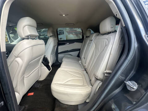 2017 Lincoln MKX Select