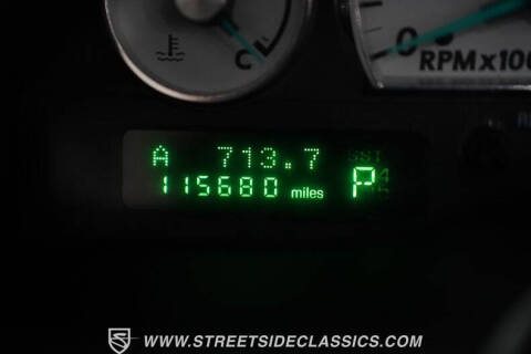 2004 Ford Thunderbird Deluxe