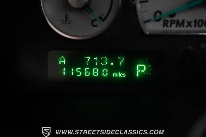 2004 Ford Thunderbird Deluxe