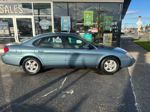 2005 Ford Taurus SE