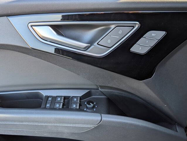 2025 Audi Q4 e-tron Premium Plus 45