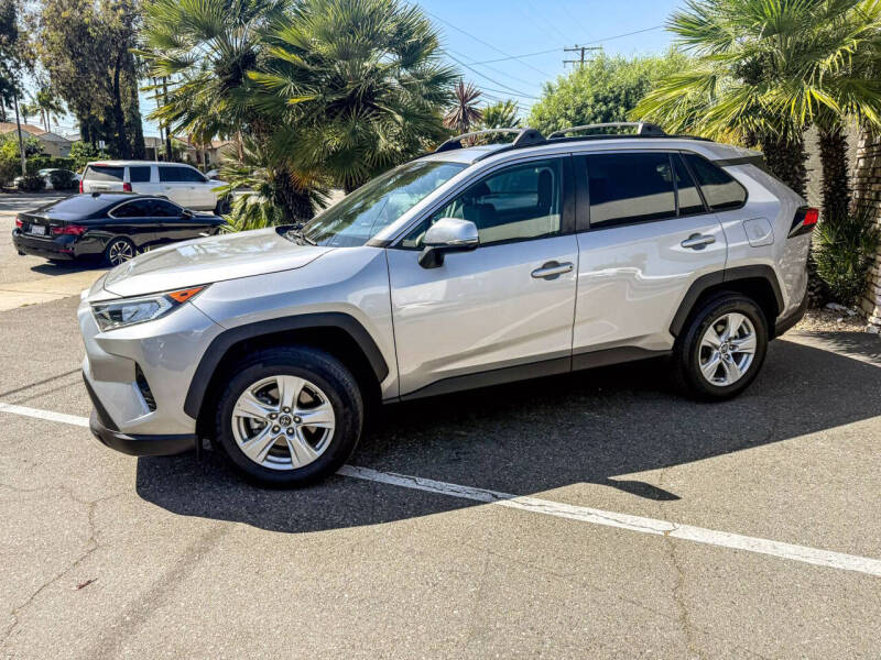 2020 Toyota RAV4 XLE