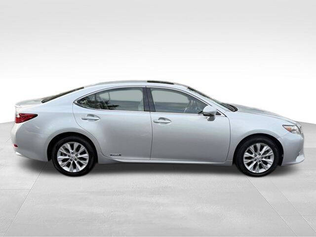 2013 Lexus ES 300h