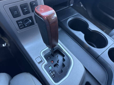 2013 Toyota Sequoia Platinum